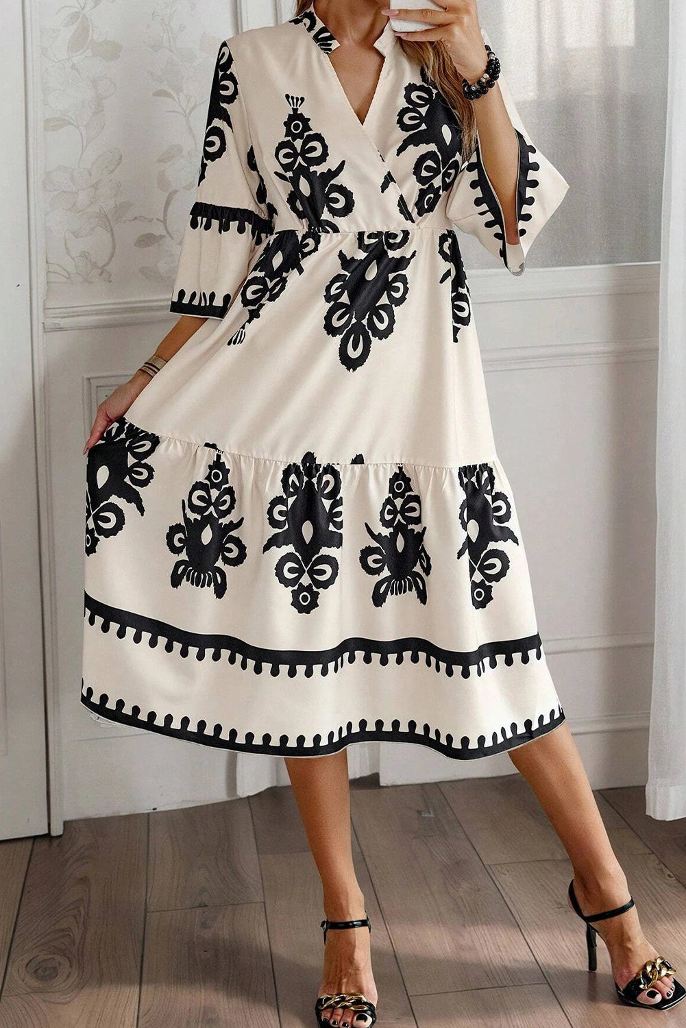 Beige Geometric Print 3/4 Sleeve Loose Midi Dress
